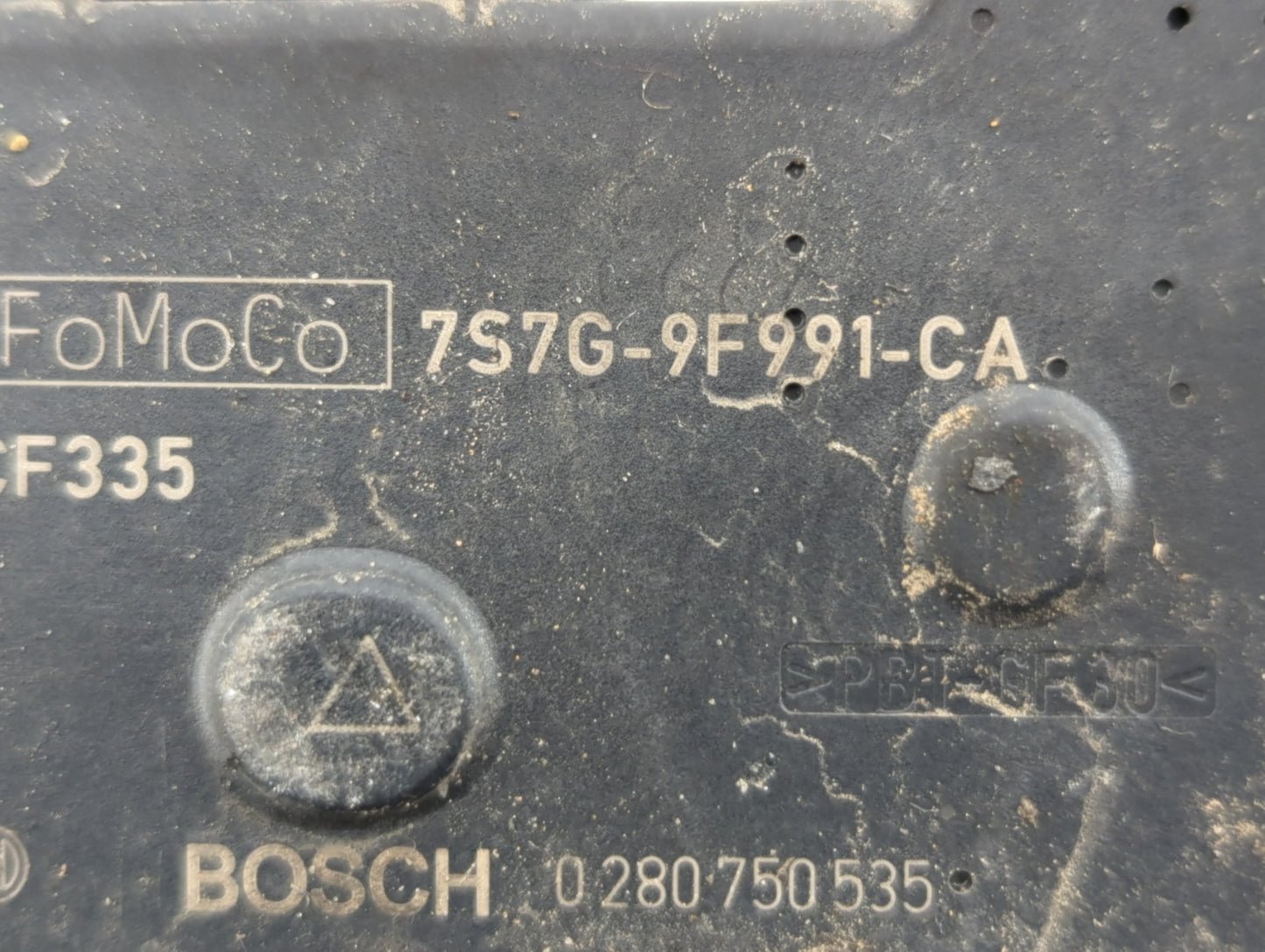 2014-2019 Ford Fiesta Throttle Body P/N:7S7G-9F991-CA Fits Fits 2013 2014 2015 2016 2017 2018 2019 OEM Used Auto Parts - Oem