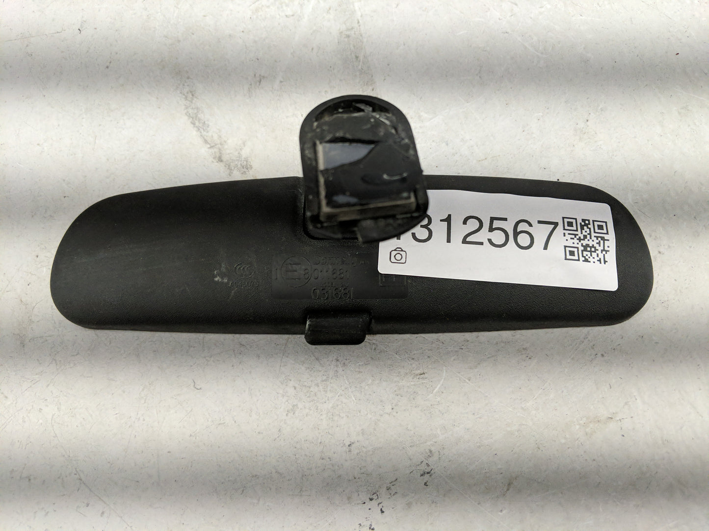 2019 Ford Focus Interior Rear View Mirror Replacement OEM P/N:E8011681 Fits OEM Used Auto Parts - Oemusedautoparts1.com