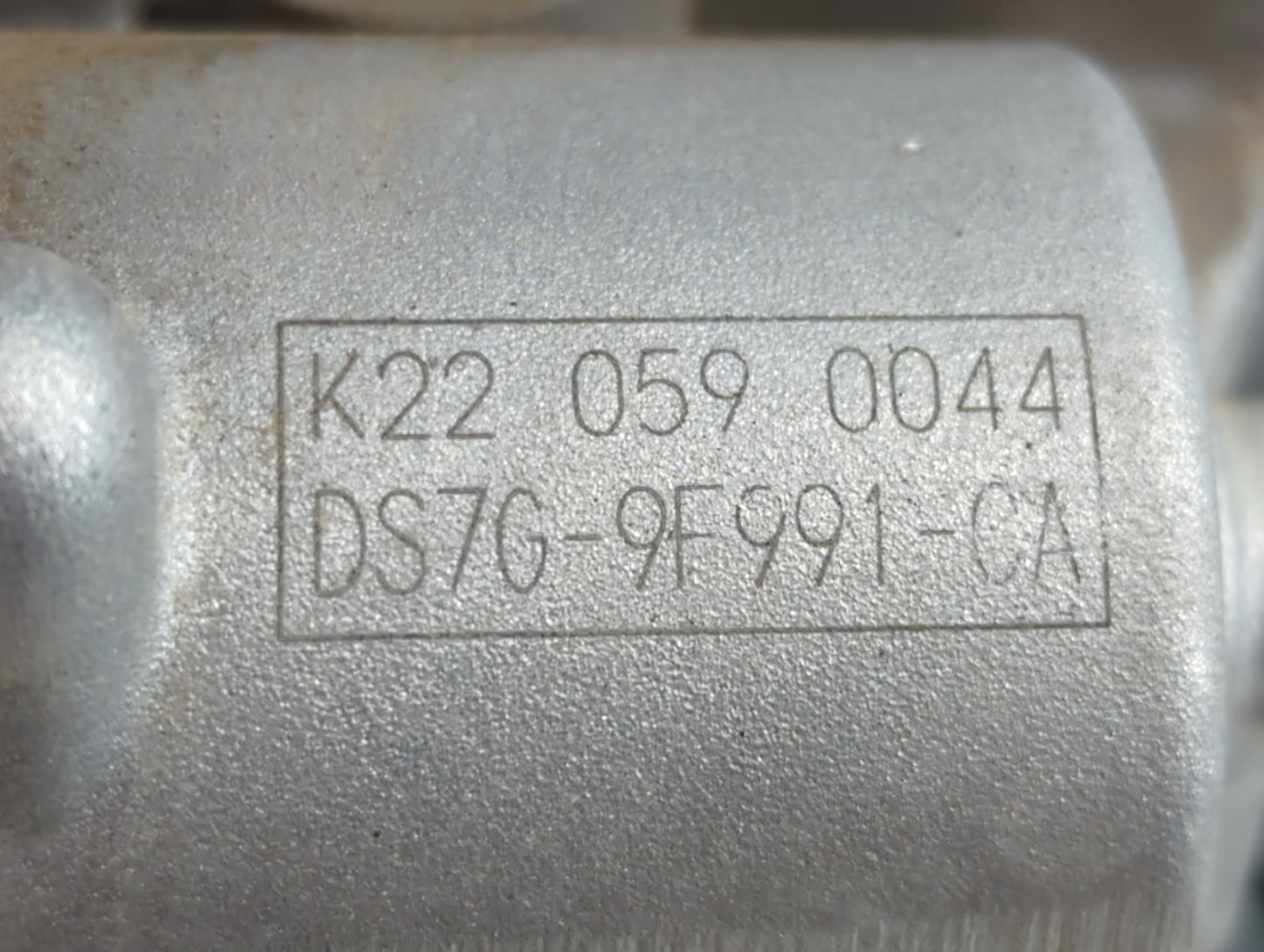 2014-2020 Ford Fusion Throttle Body P/N:DS7G-9F991-CA Fits Fits 2014 2015 2016 2017 2018 2019 2020 OEM Used Auto Parts - Oem