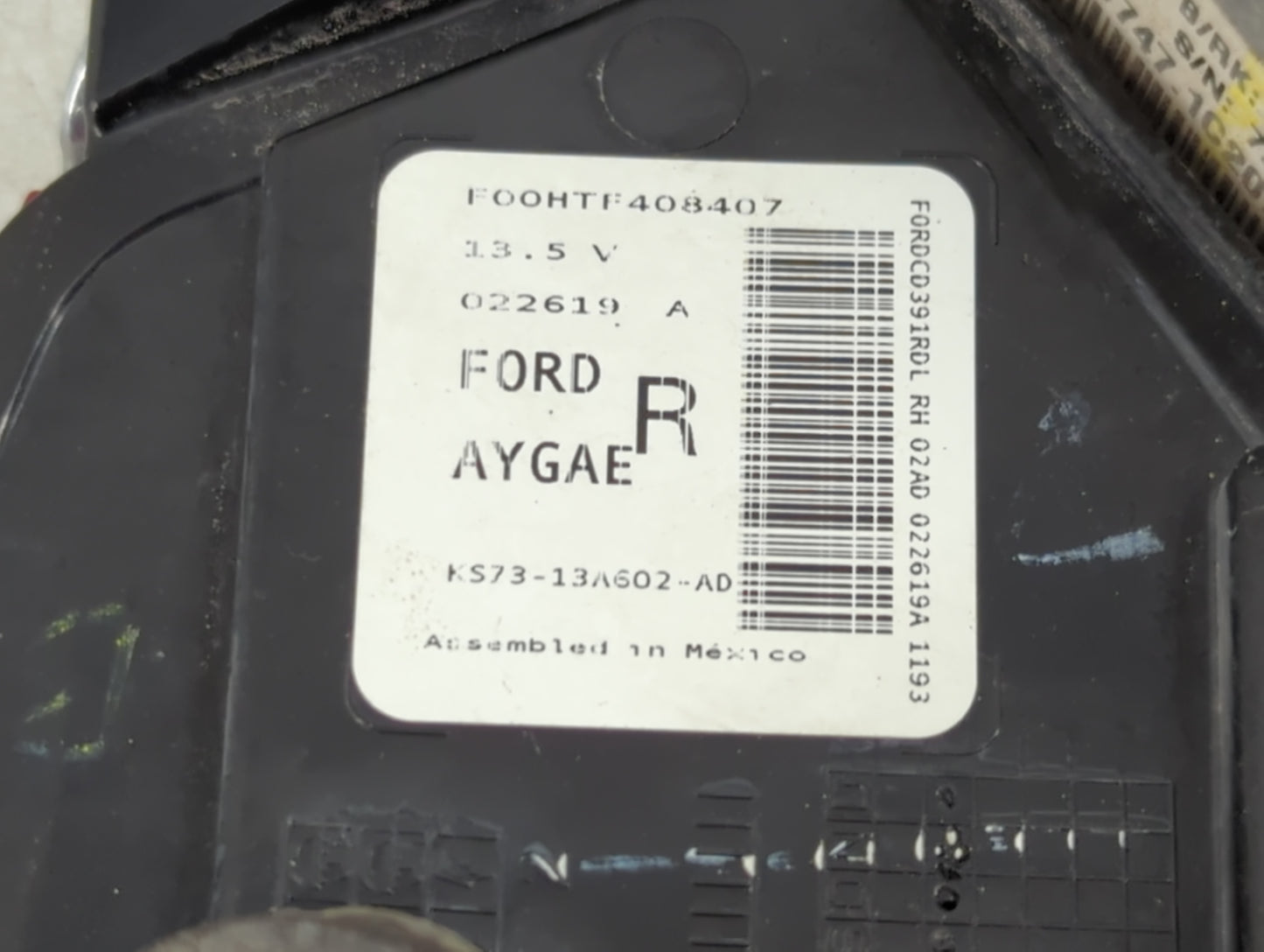 2019-2020 Ford Fusion Tail Light Assembly Passenger Right OEM P/N:KS73-13A602-AD Fits Fits 2019 2020 OEM Used Auto Parts - O