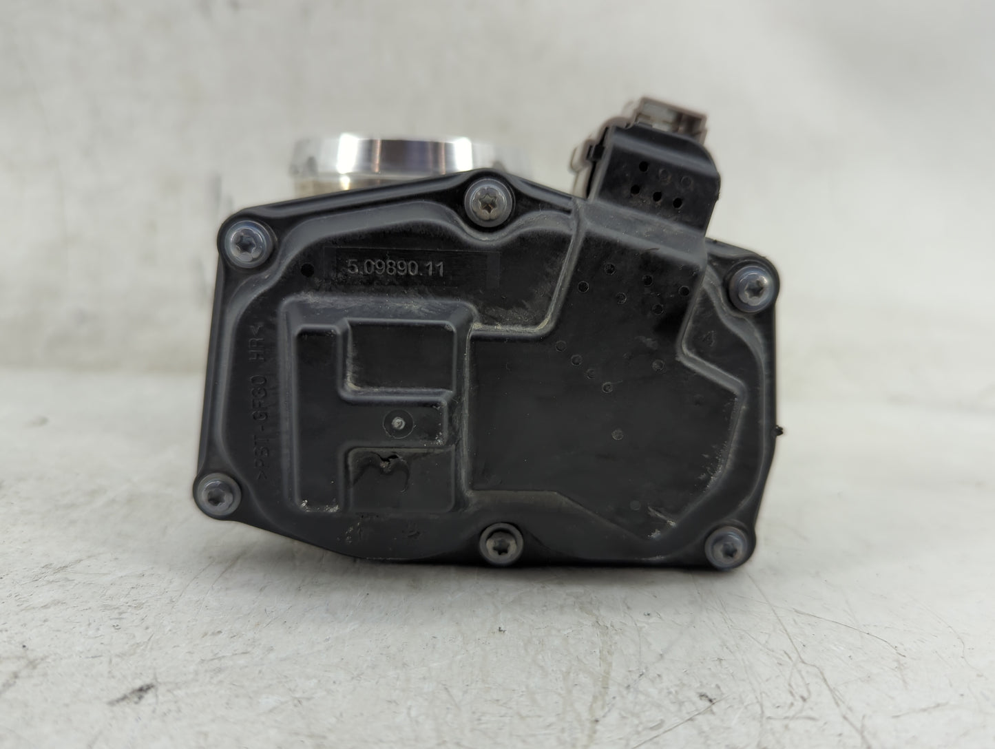 2014-2020 Ford Fusion Throttle Body P/N:DS7G-9F991-CA Fits Fits 2014 2015 2016 2017 2018 2019 2020 OEM Used Auto Parts - Oem
