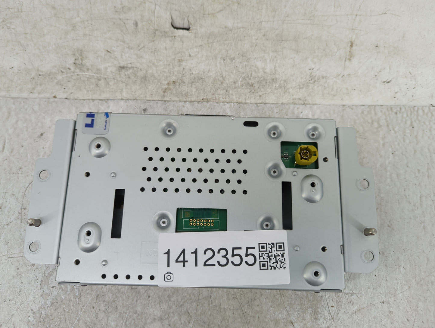 2019-2020 Ford Fusion Information Display Screen 1412355 - Oemusedautoparts1.com