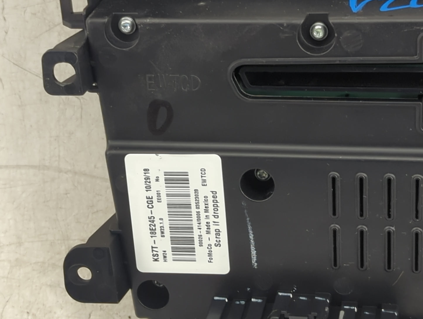 2019-2020 Ford Fusion Radio AM FM Cd Player Receiver Replacement P/N:KS7T-18E245-CGD KS7T-18E245-CGE Fits Fits 2019 2020 OEM