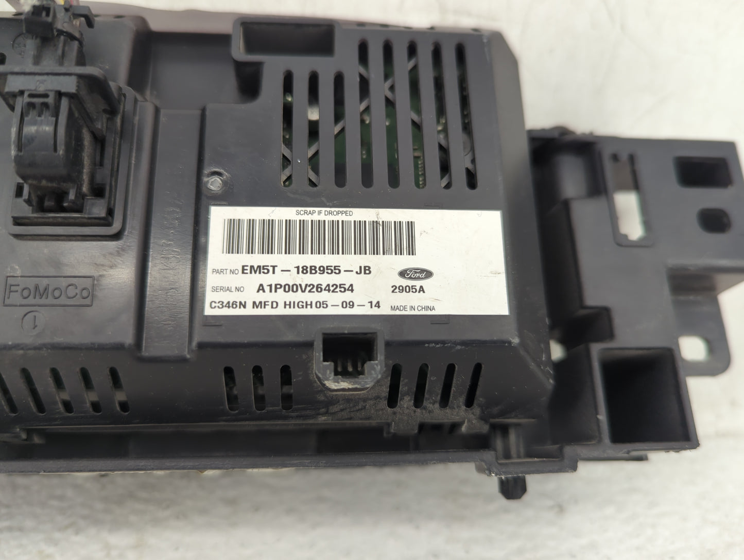 2017-2020 Ford Fusion Information Display Screen - Oemusedautoparts1.com