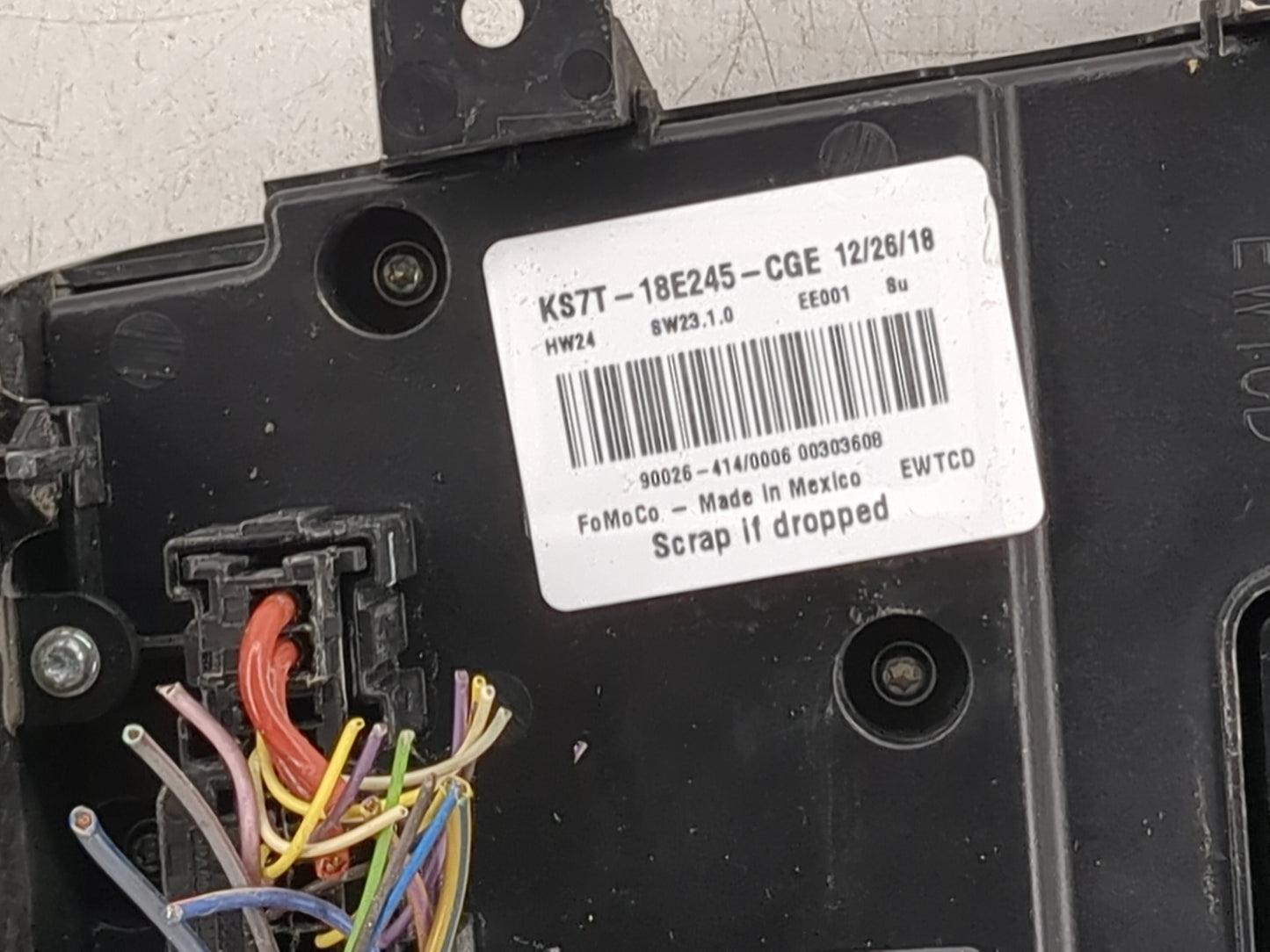 2017-2020 Ford Fusion Radio Control Panel - Oemusedautoparts1.com