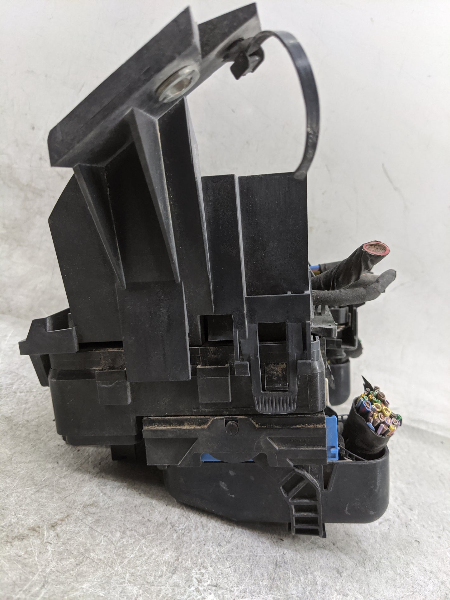 2017-2020 Ford Fusion Fusebox Fuse Box Panel Relay Module P/N:8T2T-14B192-AB 8T2T-14B192-BA Fits Fits 2017 2018 2019 2020 OE