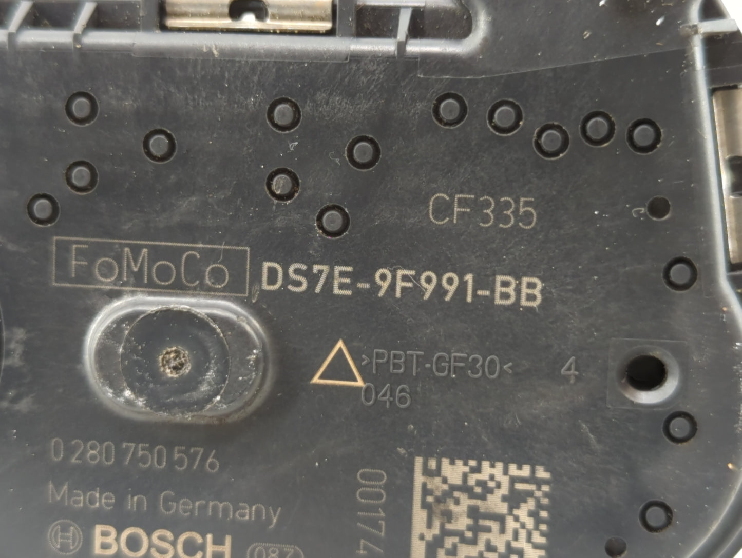 2014-2019 Ford Fusion Throttle Body P/N:DS7E-9F991-BB Fits Fits 2014 2015 2016 2017 2018 2019 OEM Used Auto Parts - Oemuseda