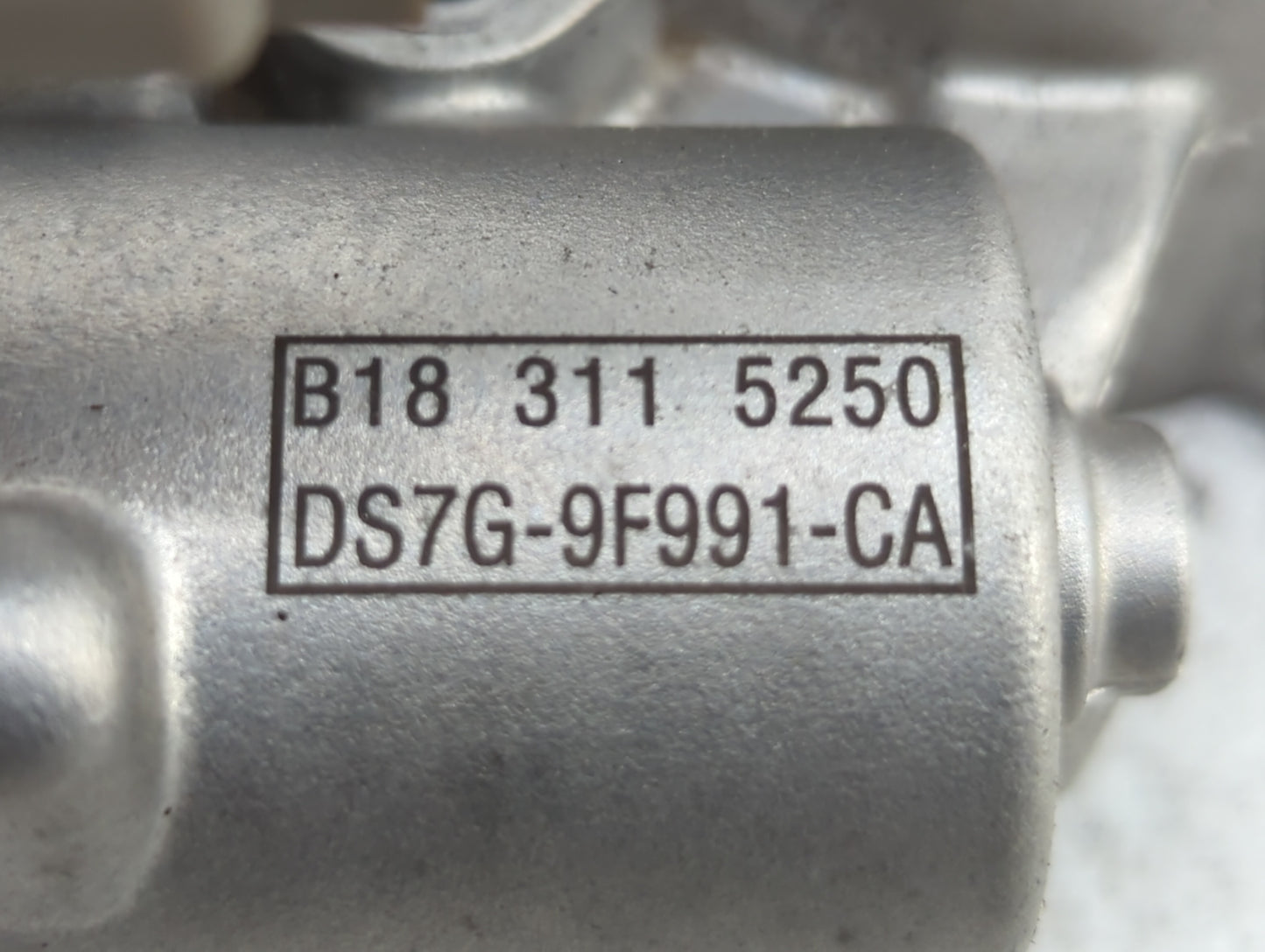 2014-2020 Ford Fusion Throttle Body P/N:DS7G-9F991-CA Fits Fits 2014 2015 2016 2017 2018 2019 2020 OEM Used Auto Parts - Oem