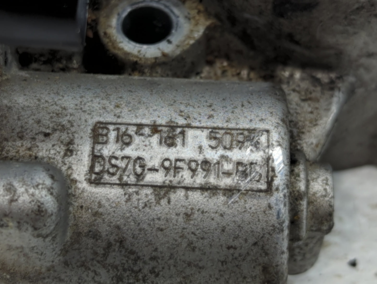 2014-2020 Ford Fusion Throttle Body P/N:DS7G-9F991-BB DS7G-9F991-CA Fits Fits 2014 2015 2016 2017 2018 2019 2020 OEM Used Au