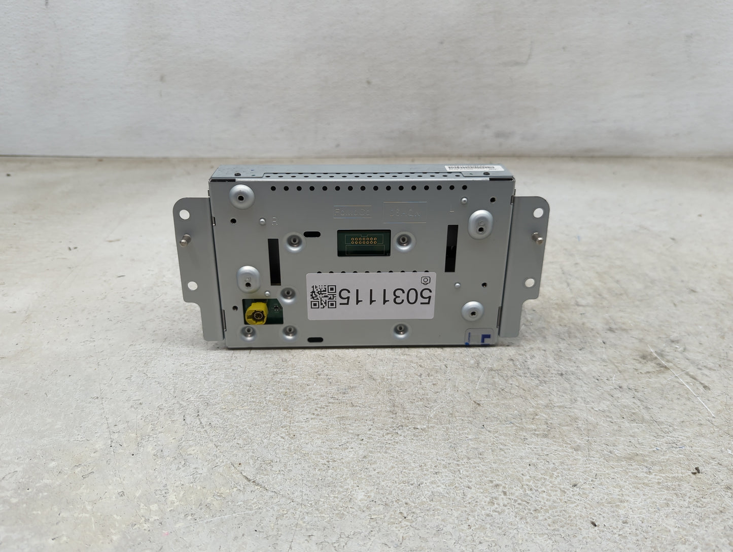 2019-2020 Ford Fusion Information Display Screen 5031115 - Oemusedautoparts1.com