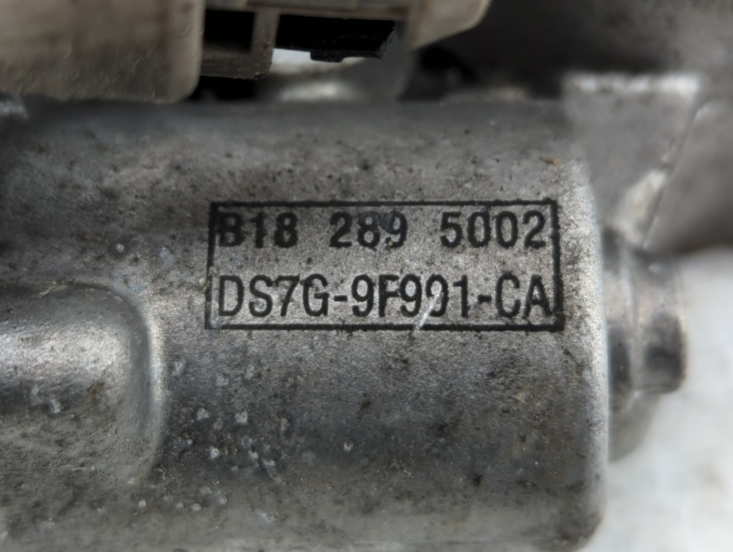 2014-2020 Ford Fusion Throttle Body P/N:B18 289 5002 DS7G-9F991-CA Fits Fits 2014 2015 2016 2017 2018 2019 2020 OEM Used Aut