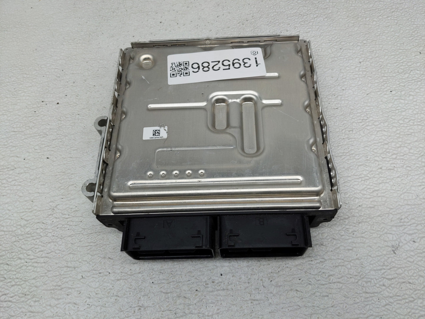 2015-2017 Ford Mustang PCM Engine Control Computer ECU ECM PCU OEM P/N:KR3A-12A650-HA 0 261 S21 151 Fits OEM Used Auto Parts