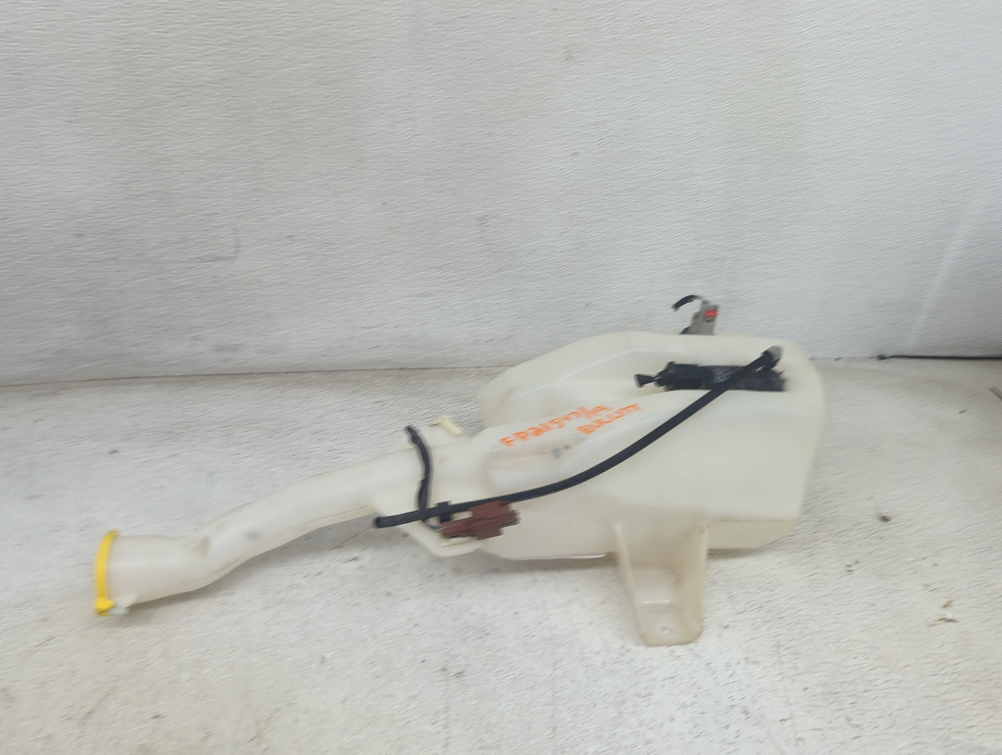 2018-2020 Ford Mustang Windshield Washer Fluid Reservoir Bottle Oem 1474184 - Oemusedautoparts1.com