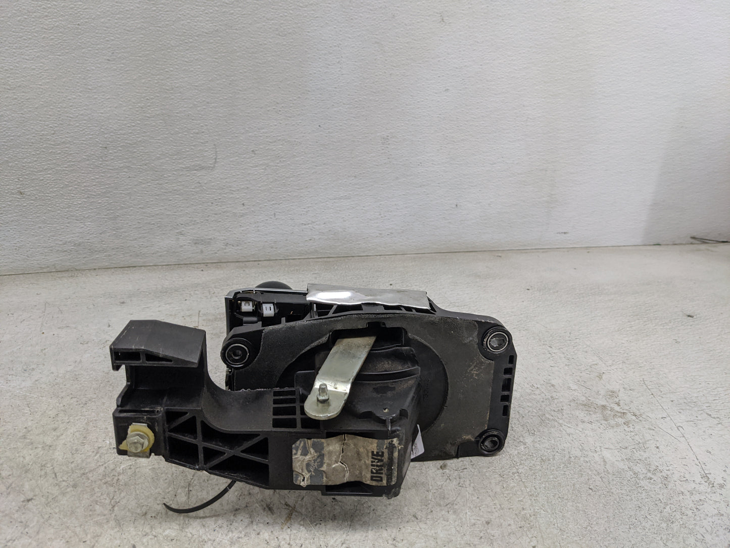2019 Ford Mustang Floor Console Assembly Shifter - Oemusedautoparts1.com