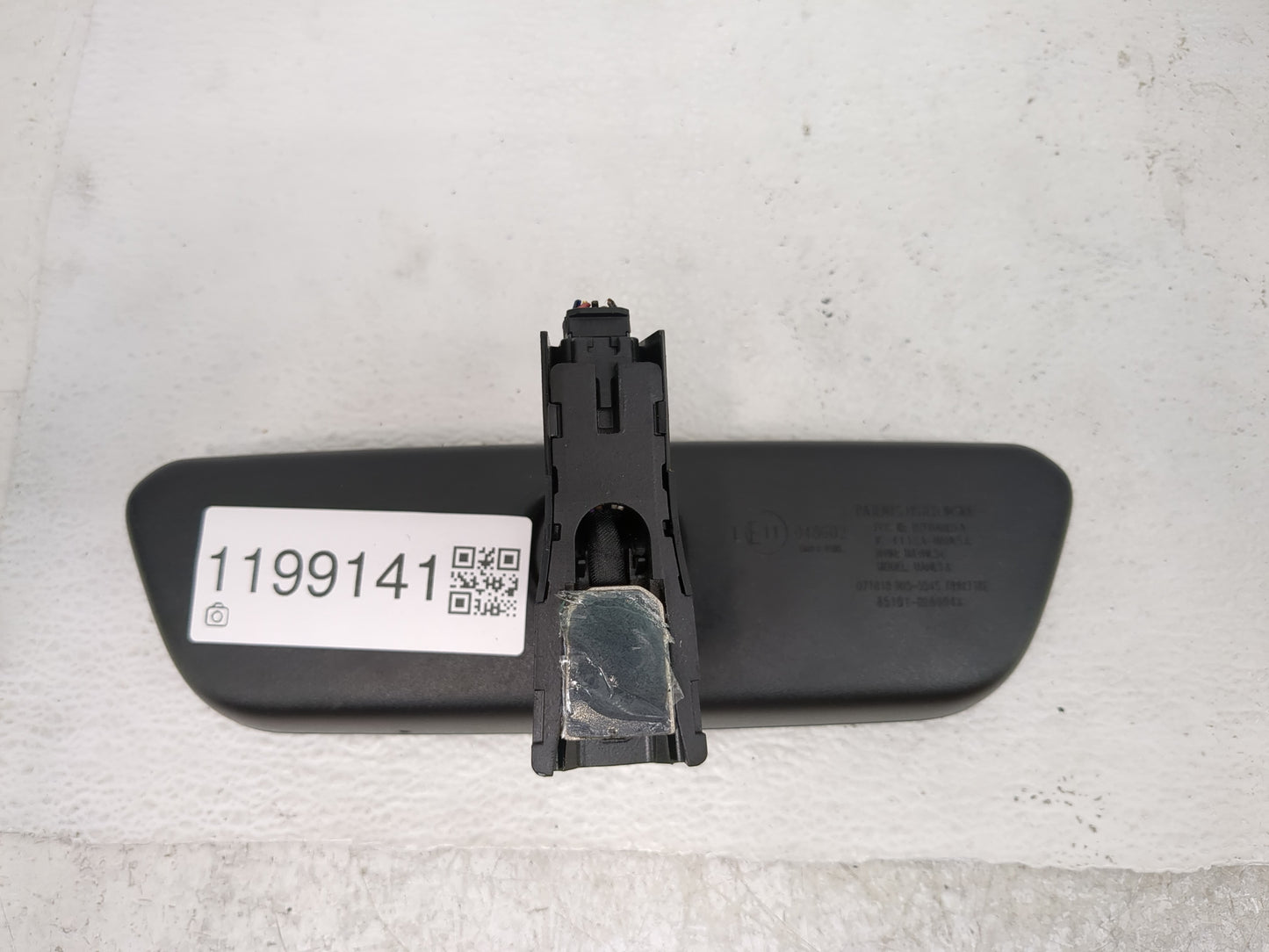 2019 Genesis G80 Interior Rear View Mirror Replacement OEM P/N:E11048602 Fits Fits 2017 2018 OEM Used Auto Parts - Oemusedau