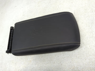 2019 Gmc Acadia Center Console Armrest Cover Lid P/N:TGA25153 Fits OEM Used Auto Parts