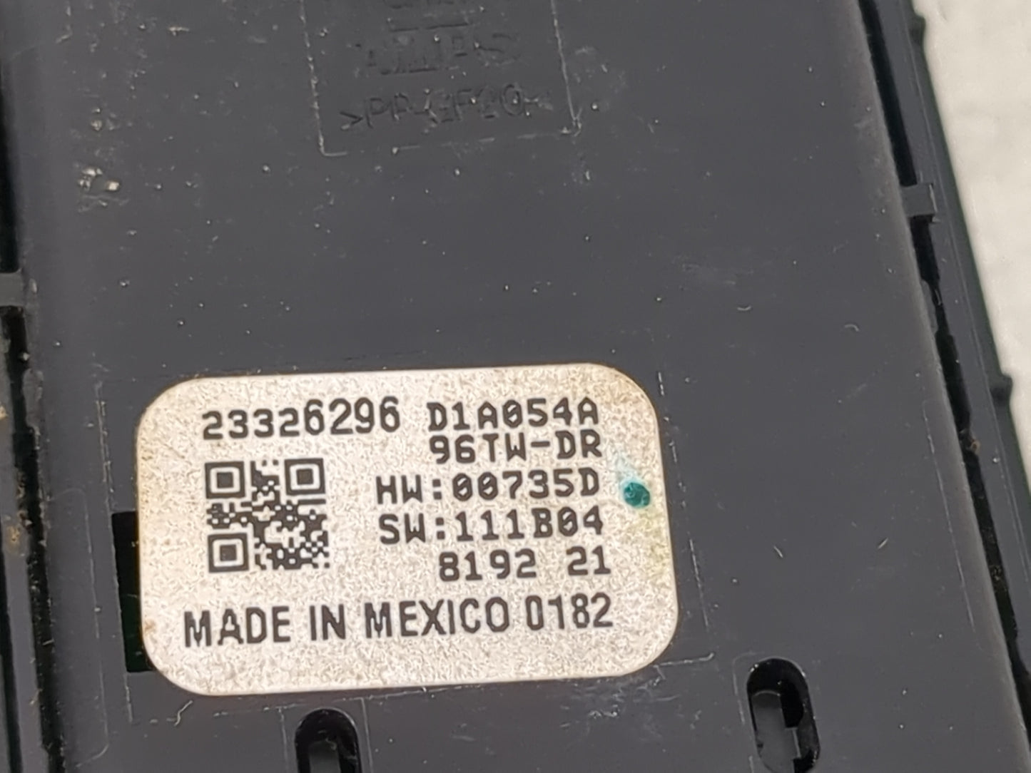 2019 Gmc Acadia Master Power Window Switch Replacement Driver Side Left P/N:23326296 D1A054A, 96TW-DR Fits OEM Used Auto Par