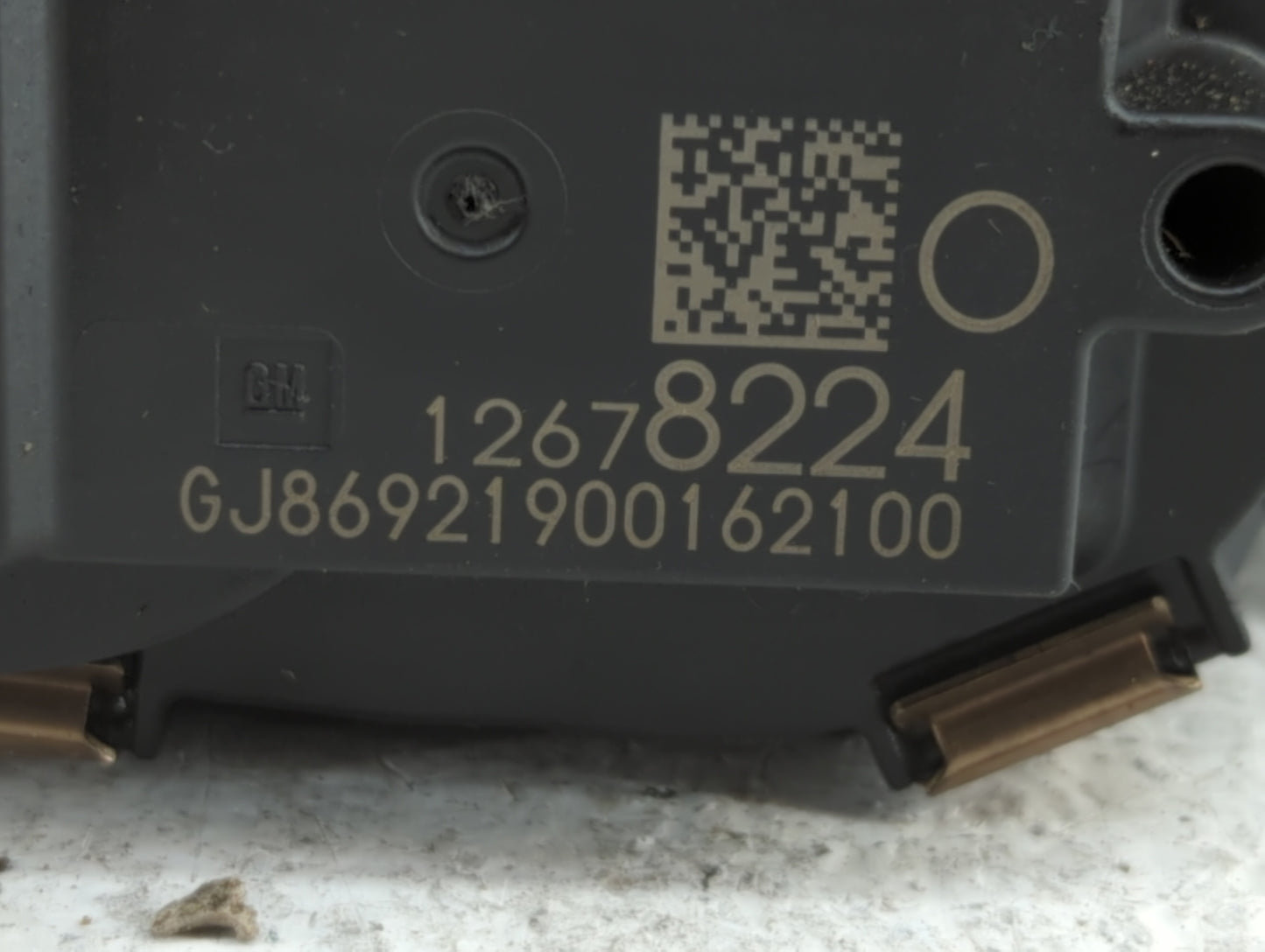 2014-2018 Gmc Sierra 1500 Throttle Body P/N:12678224 12617792 Fits Fits 2014 2015 2016 2017 2018 2019 OEM Used Auto Parts -