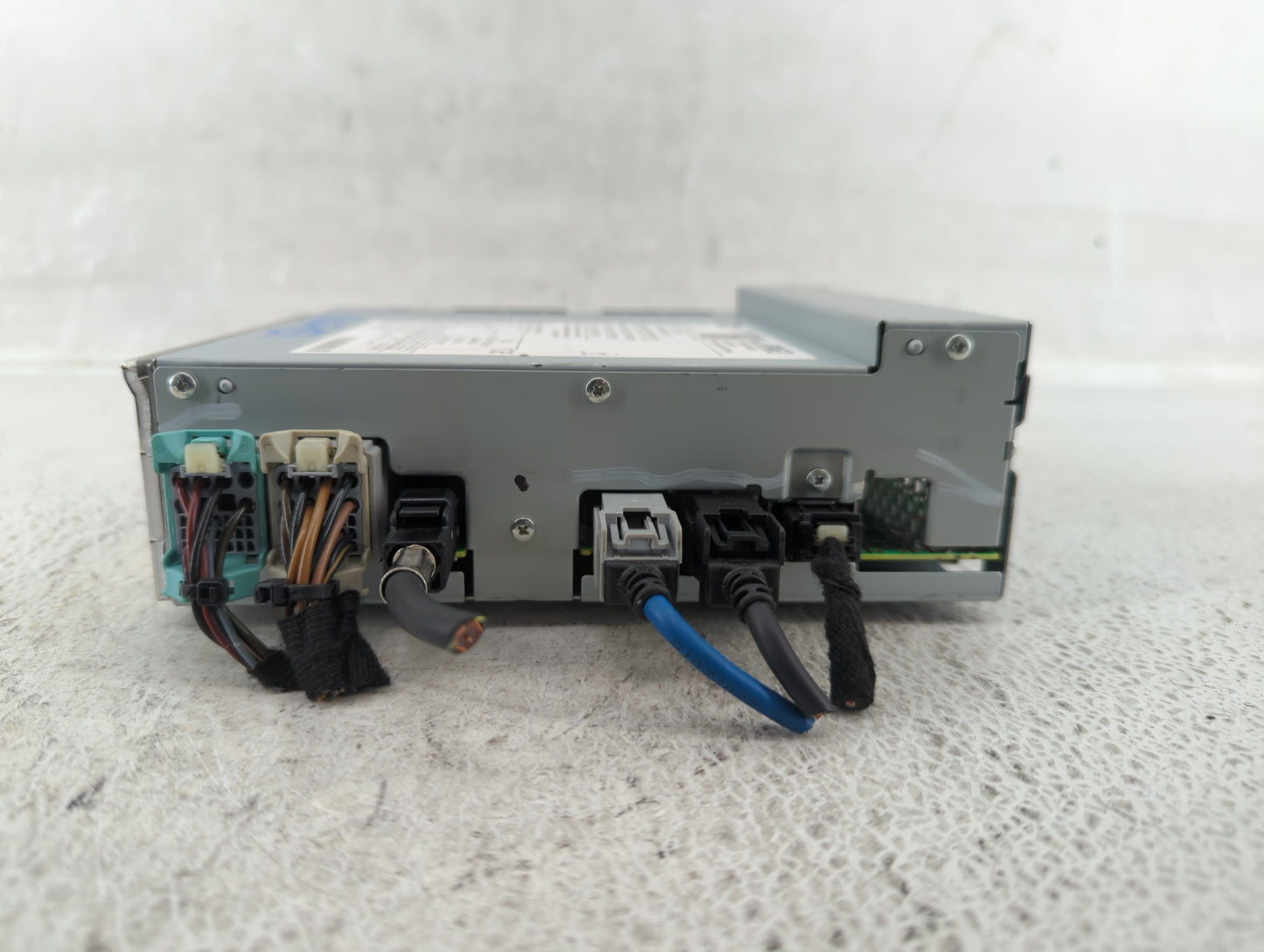 2019 Gmc Terrain Radio AM FM Cd Player Receiver Replacement P/N:84479963 Fits OEM Used Auto Parts - Oemusedautoparts1.com