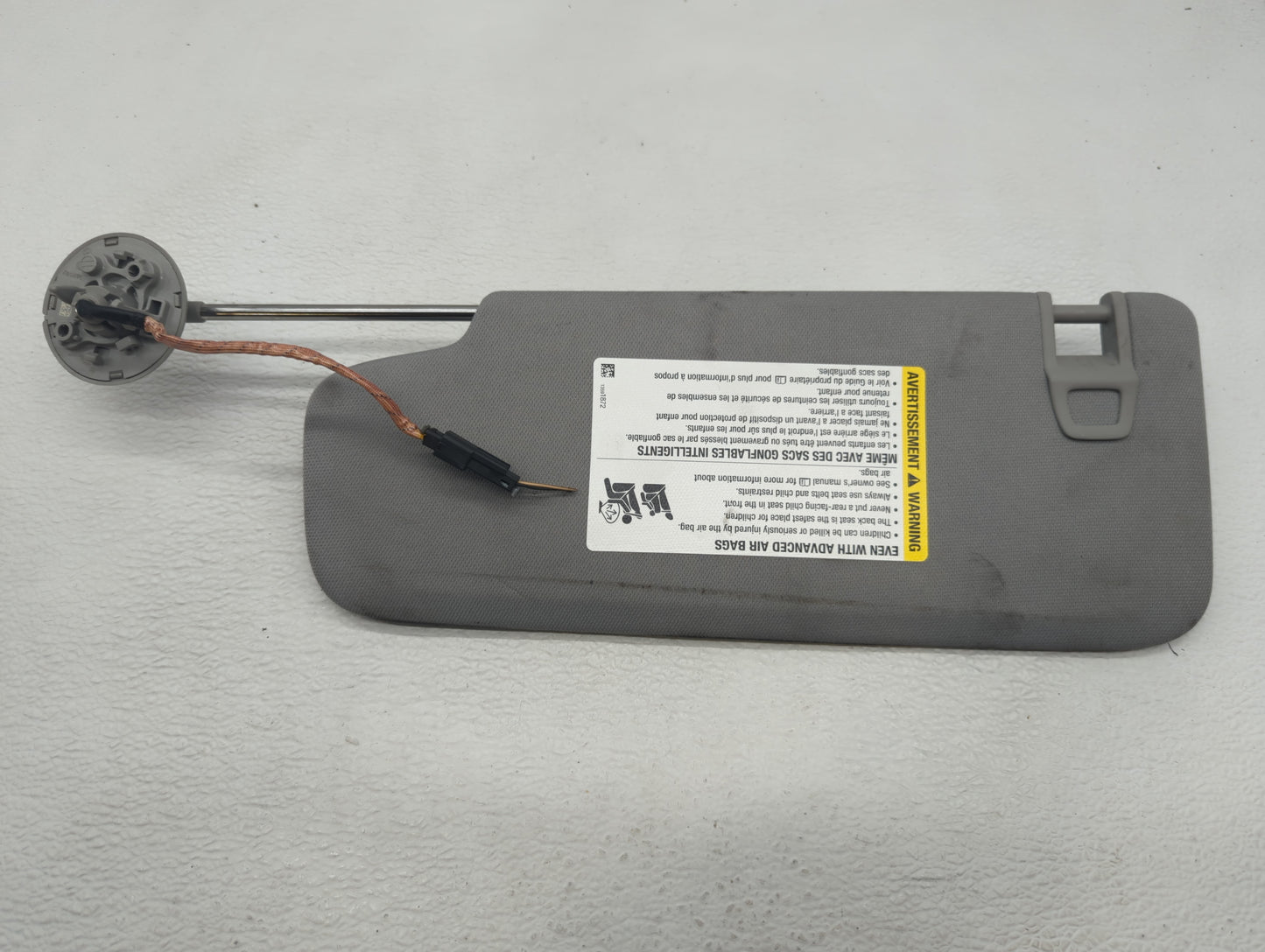 2019 Gmc Terrain Sun Visor Shade Replacement Passenger Right Mirror Fits OEM Used Auto Parts - Oemusedautoparts1.com