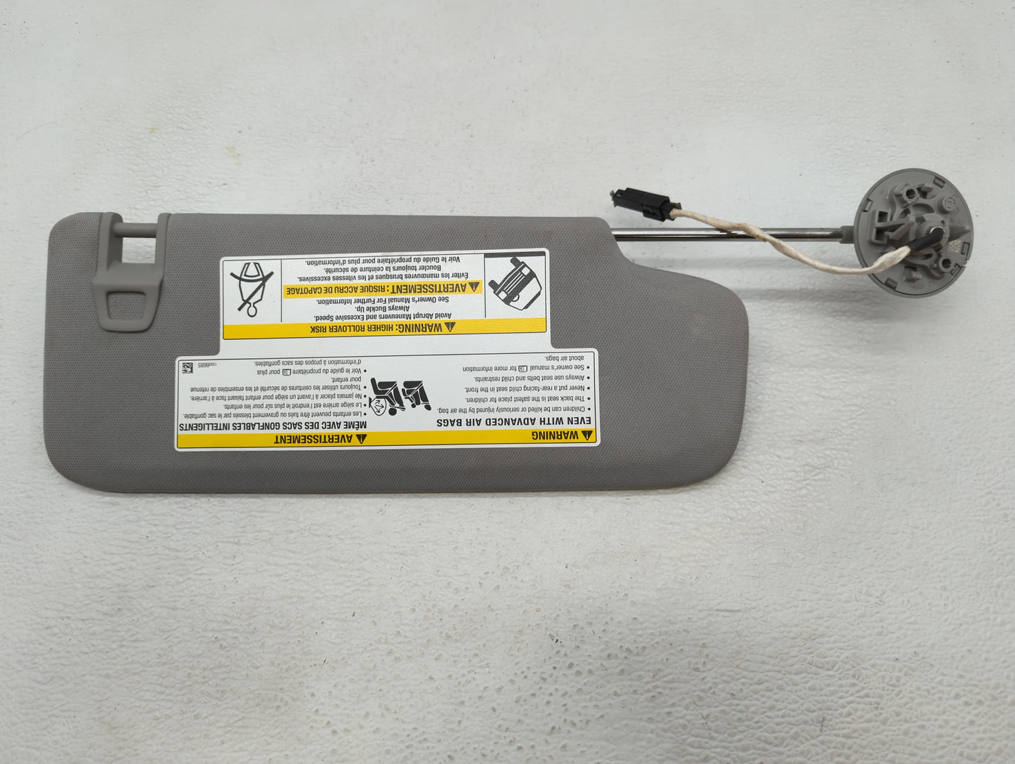2019 Gmc Terrain Sun Visor Shade Replacement Driver Left Mirror Fits OEM Used Auto Parts - Oemusedautoparts1.com