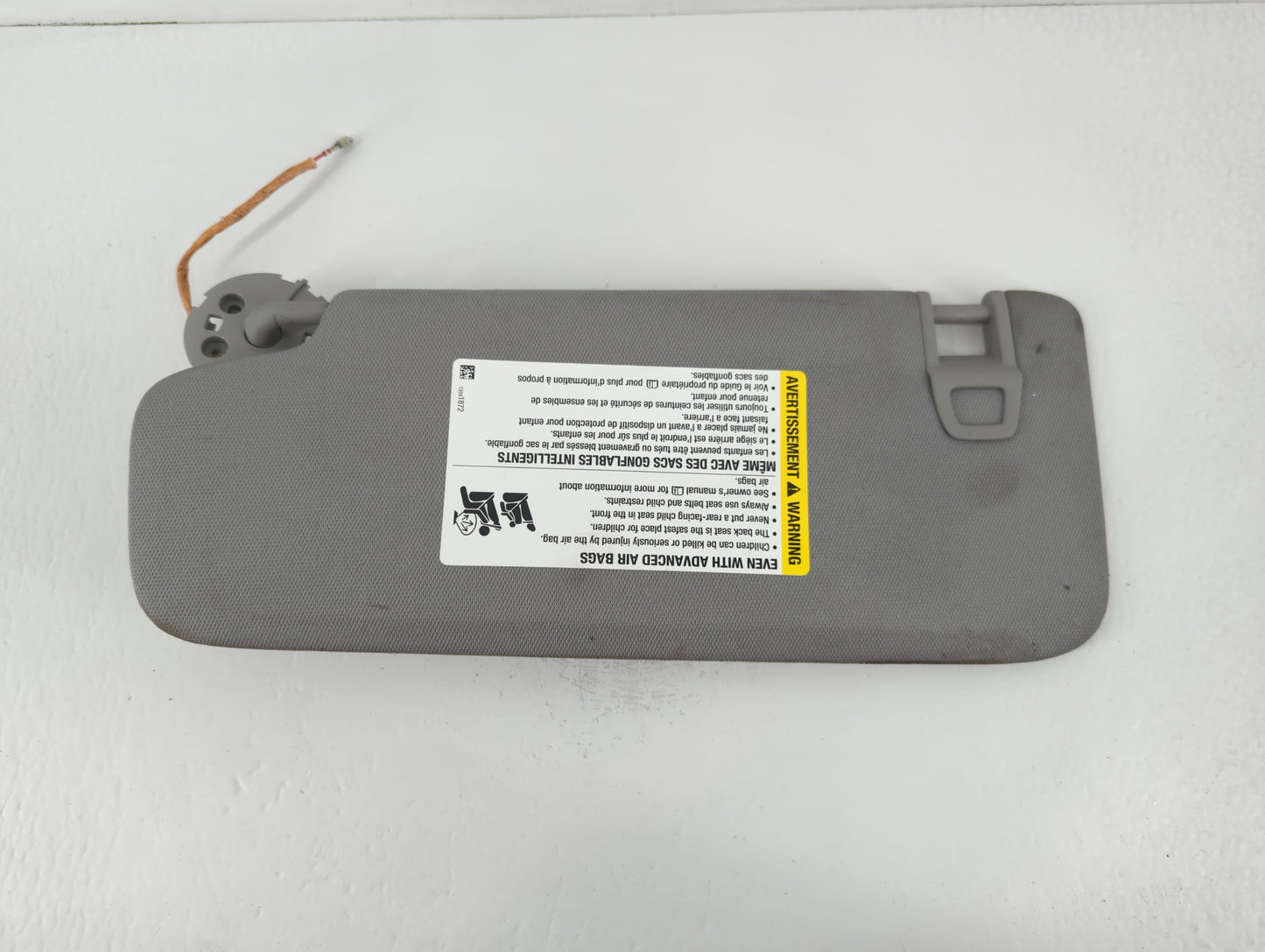 2019 Gmc Terrain Sun Visor Shade Replacement Passenger Right Mirror Fits OEM Used Auto Parts - Oemusedautoparts1.com