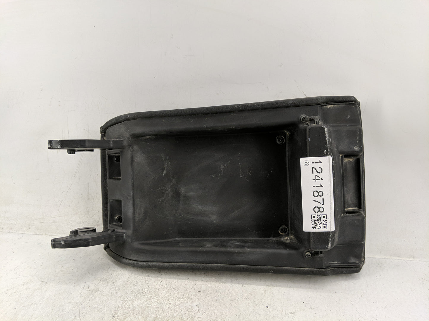 2019 Honda Accord Center Console Armrest Cover Lid Fits OEM Used Auto Parts - Oemusedautoparts1.com