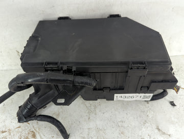 2018-2020 Honda Accord Fusebox Fuse Box Panel Relay Module P/N:50-TUA-A010 7470-5367-E, 30-TUA-A011 Fits Fits 2018 2019 2020 OEM Used Auto Parts