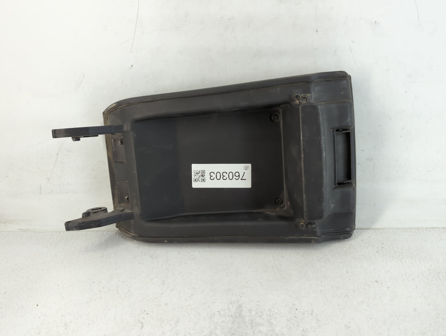 2019 Honda Accord Center Console Armrest Cover Lid Fits OEM Used Auto Parts - Oemusedautoparts1.com