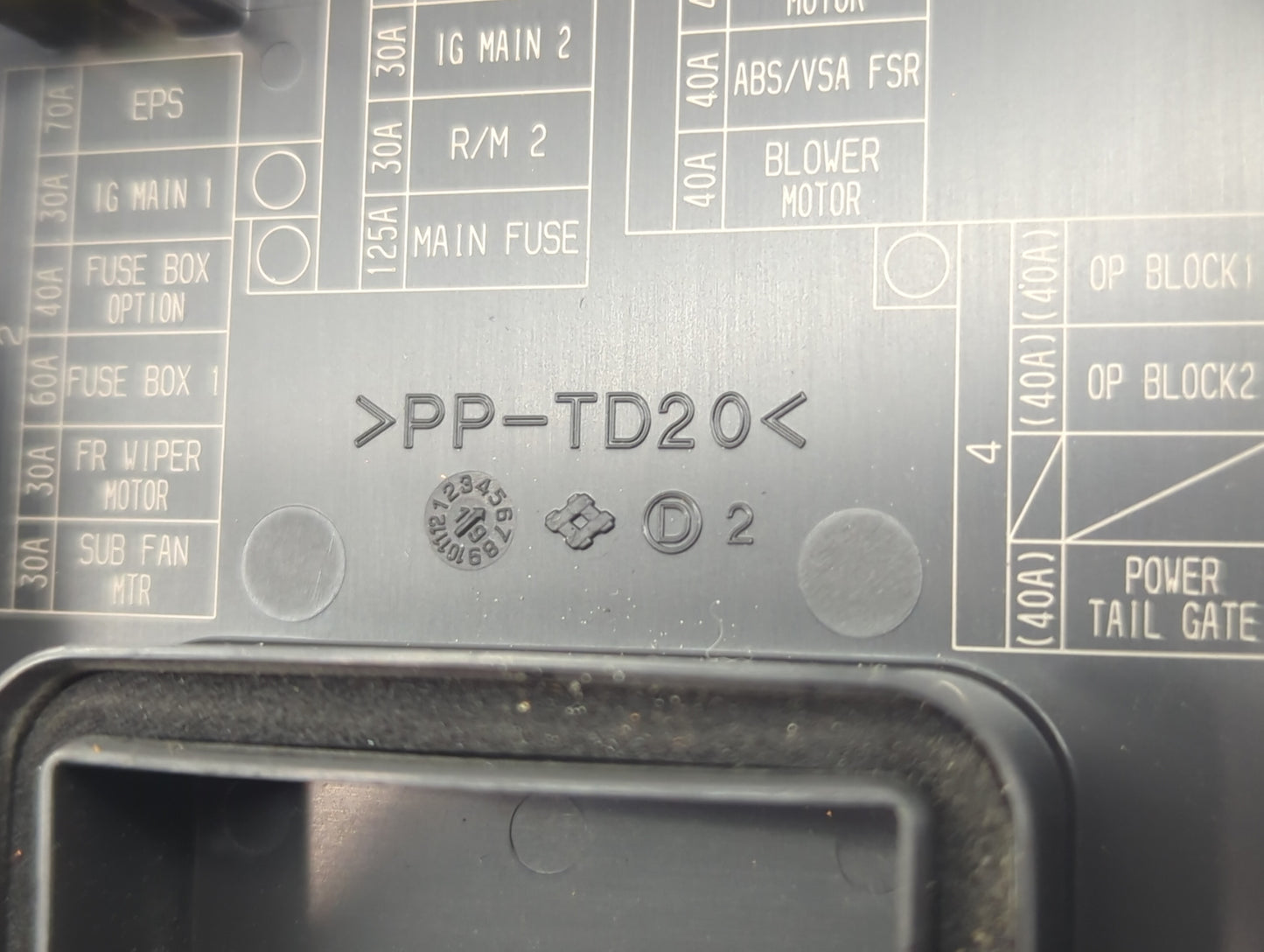 2017-2019 Honda Cr-V Fusebox Fuse Box Panel Relay Module Fits Fits 2017 2018 2019 OEM Used Auto Parts - Oemusedautoparts1.co