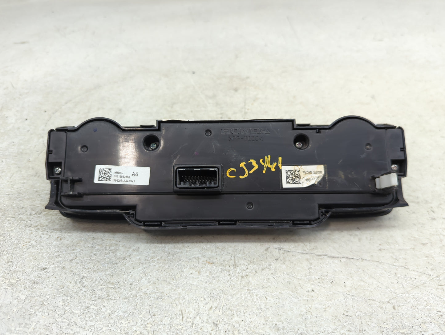 2019 Honda Cr-V Climate Control Module Temperature AC/Heater Replacement P/N:79620TLAA413M1 Fits OEM Used Auto Parts - Oemus