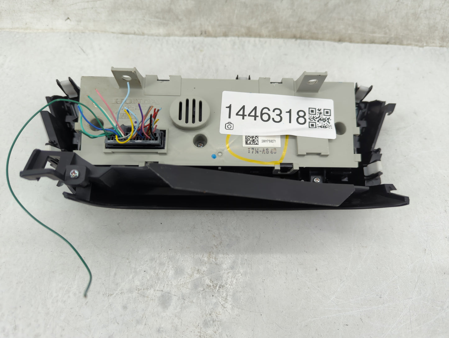 2016-2022 Honda Hr-V Climate Control Module Temperature AC/Heater Replacement P/N:T7W-A840 Fits OEM Used Auto Parts - Oemuse