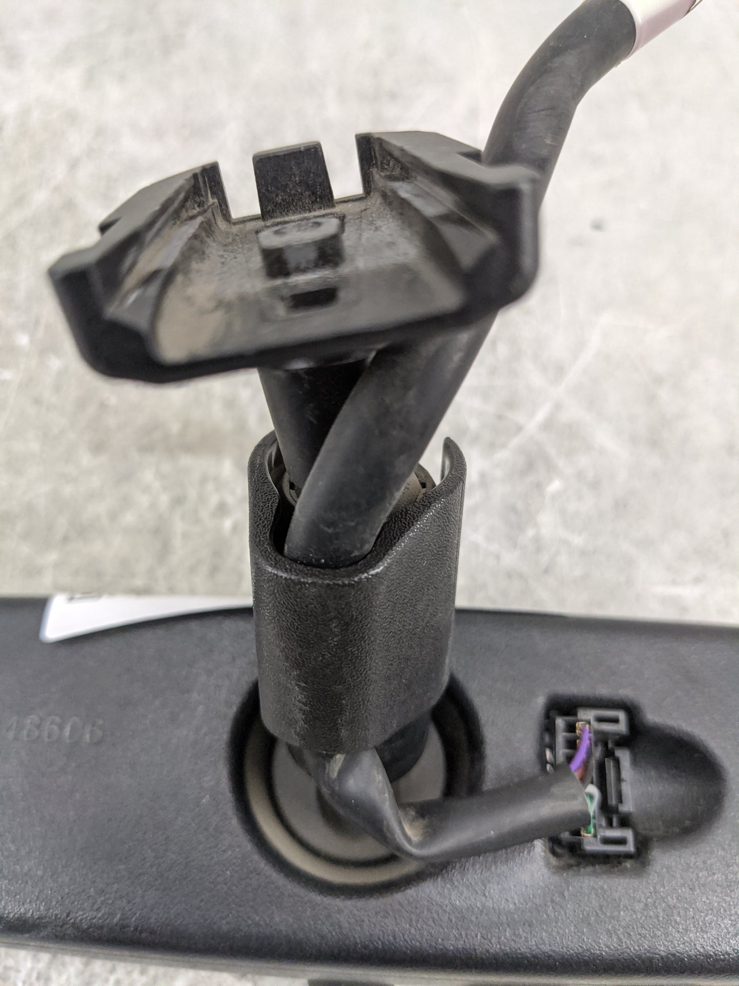 2019-2020 Honda Hr-V Interior Rear View Mirror Replacement OEM P/N:048606 GNTX-1555 Fits Fits 2019 2020 2021 2022 OEM Used A