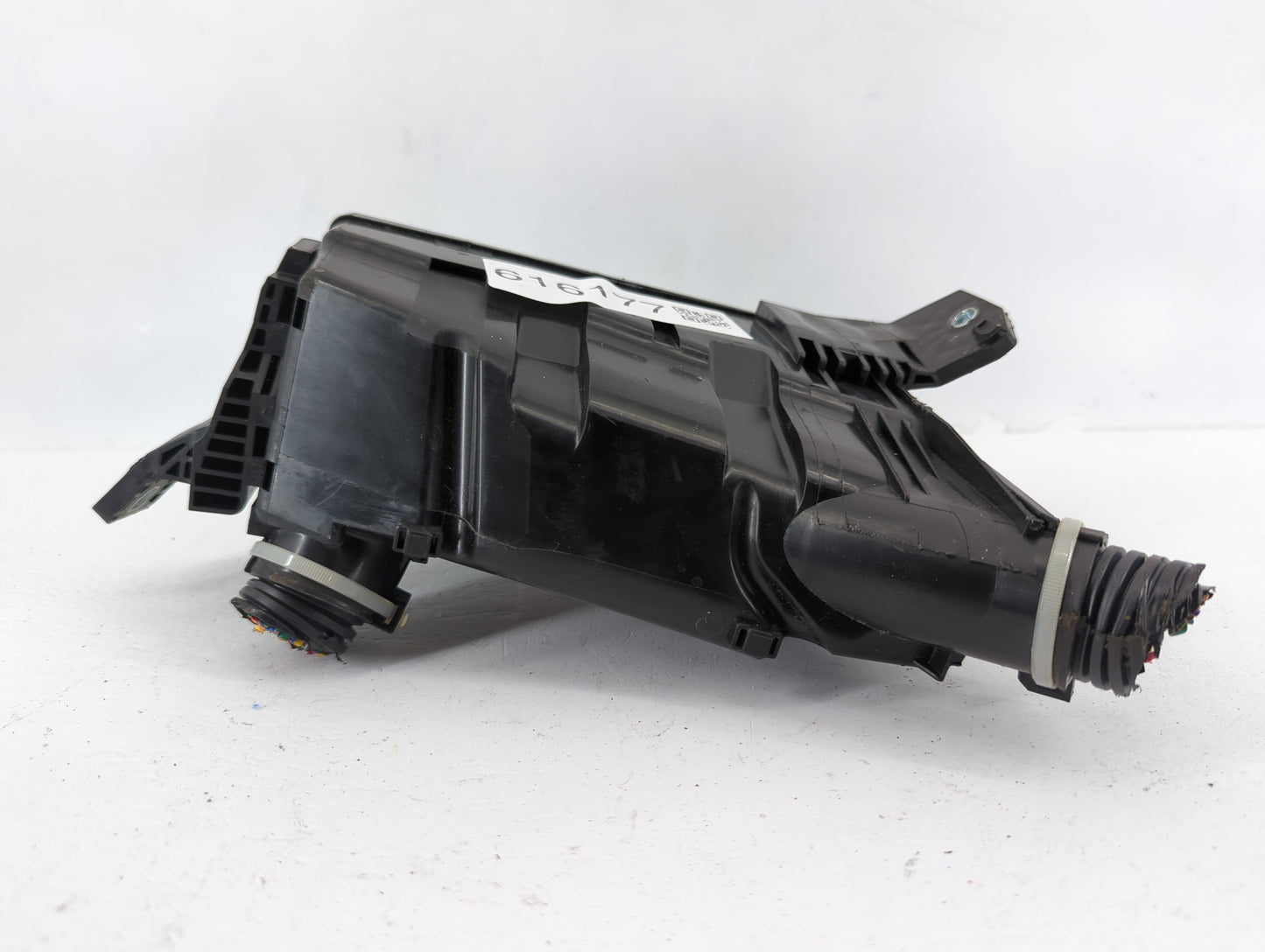 2019 Honda Hr-V Fusebox Fuse Box Panel Relay Module P/N:T7A-A11 4063 Y-1 2 Fits OEM Used Auto Parts - Oemusedautoparts1.com