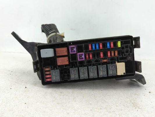 2019 Honda Hr-V Fusebox Fuse Box Panel Relay Module P/N:T7A-A11 4063 Y-1 2 Fits OEM Used Auto Parts