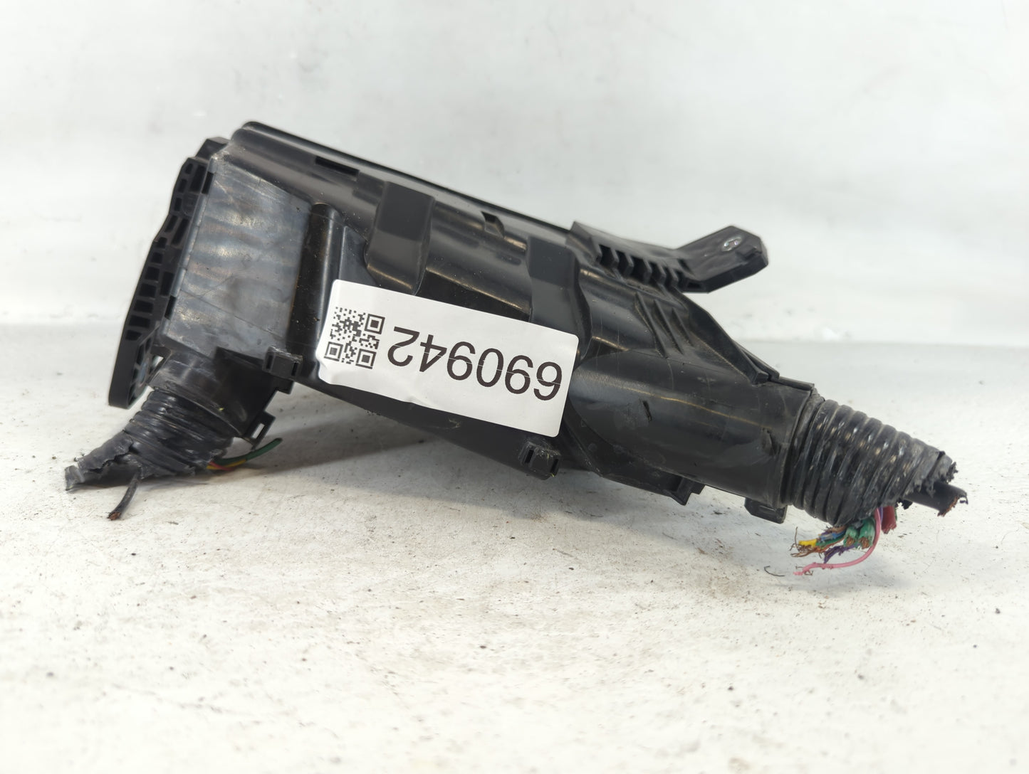 2019 Honda Hr-V Fusebox Fuse Box Panel Relay Module P/N:PP-TD10 Y-1 1, 4063 Fits OEM Used Auto Parts - Oemusedautoparts1.com