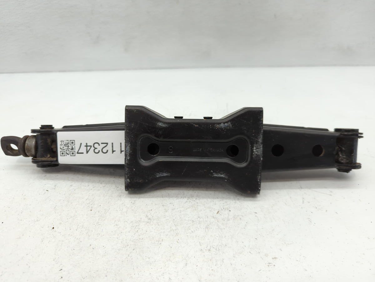 2019 Honda Odyssey Spare Scissor Car Jack - Oemusedautoparts1.com