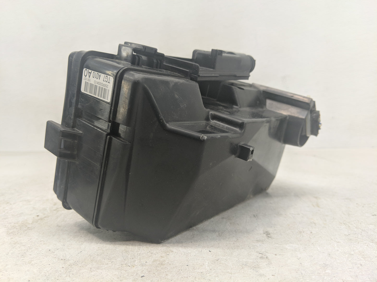 2019-2020 Honda Pilot Fusebox Fuse Box Panel Relay Module P/N:TG7 A010 A0 Fits Fits 2019 2020 OEM Used Auto Parts - Oemuseda