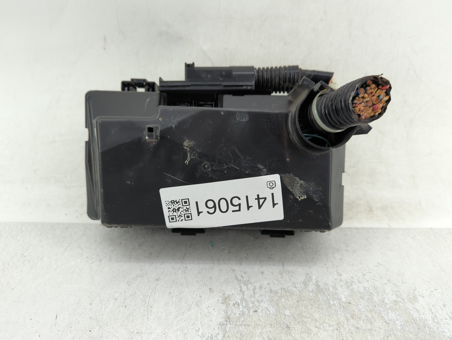 2019-2020 Honda Pilot Fusebox Fuse Box Panel Relay Module P/N:TG7 A010 A0 Fits Fits 2019 2020 OEM Used Auto Parts - Oemuseda