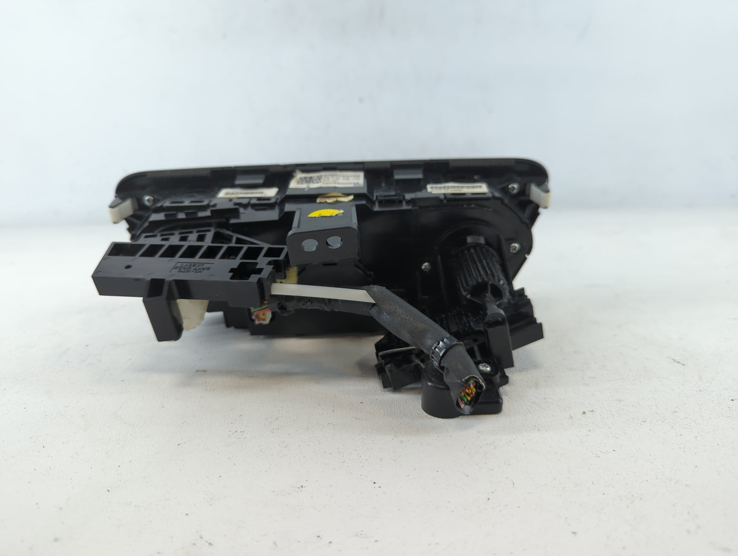 2018-2022 Hyundai Accent Climate Control Module Temperature AC/Heater Replacement P/N:Q029000M Fits Fits 2018 2019 2020 2021