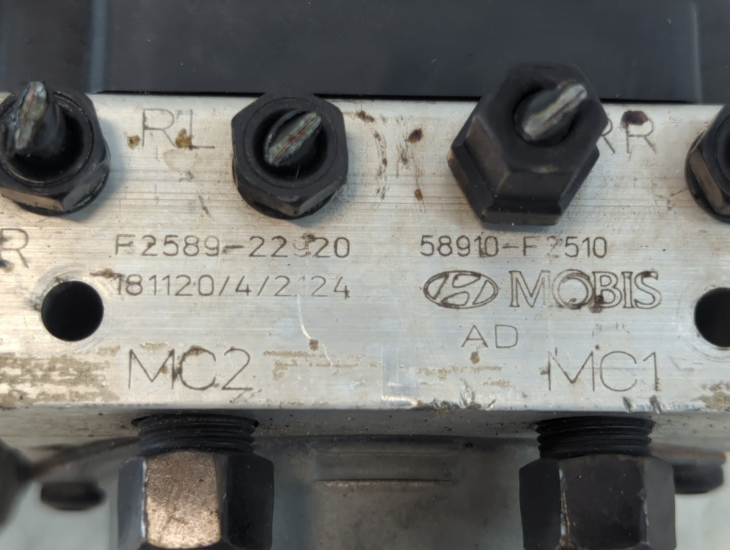 2019 Hyundai Elantra ABS Pump Control Module Replacement P/N:58910-F2510 F2589-22920, 58900-F2510 Fits OEM Used Auto Parts -