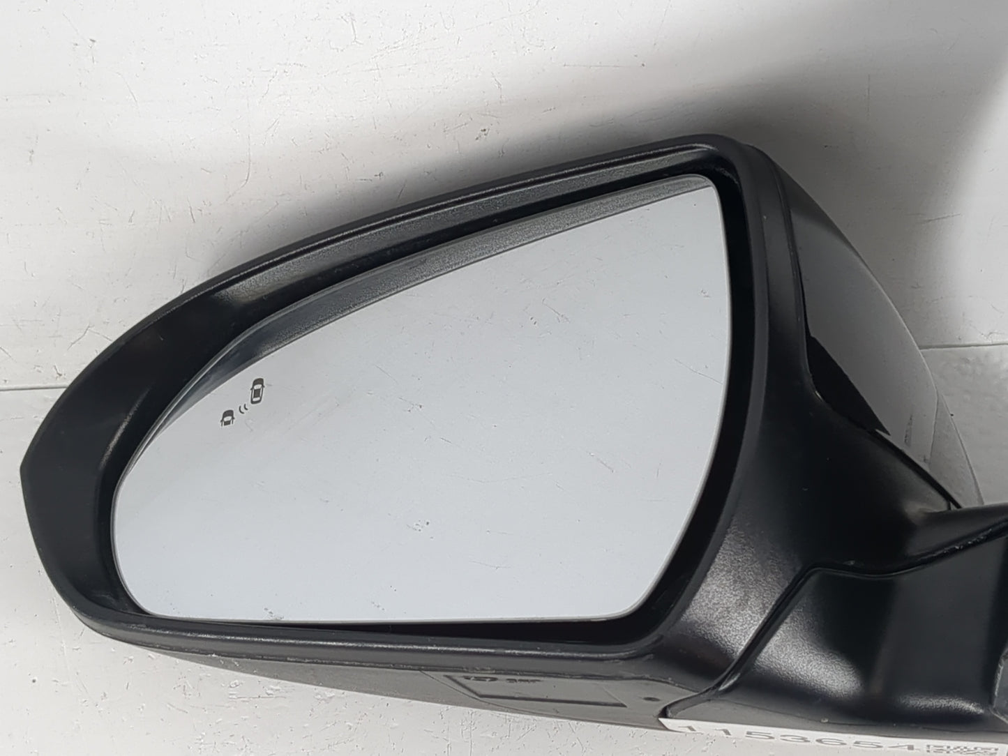 2017-2020 Hyundai Elantra Driver Side View Mirror - Left Door Mirror OEM Used - Oemusedautoparts1.com
