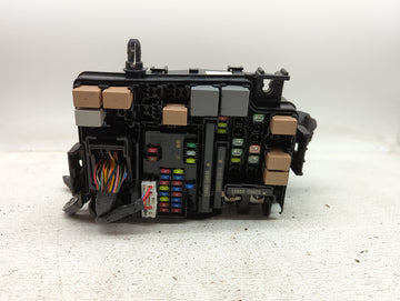 2019-2020 Hyundai Elantra Fusebox Fuse Box Panel Relay Module P/N:91956-F2025 Fits Fits 2019 2020 OEM Used Auto Parts
