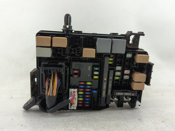 2019-2020 Hyundai Elantra Fusebox Fuse Box Panel Relay Module P/N:91260-F2270 Fits Fits 2019 2020 OEM Used Auto Parts