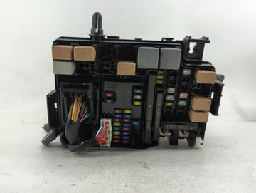 2019-2020 Hyundai Elantra Fusebox Fuse Box Panel Relay Module P/N:91260 F2270 Fits Fits 2019 2020 OEM Used Auto Parts