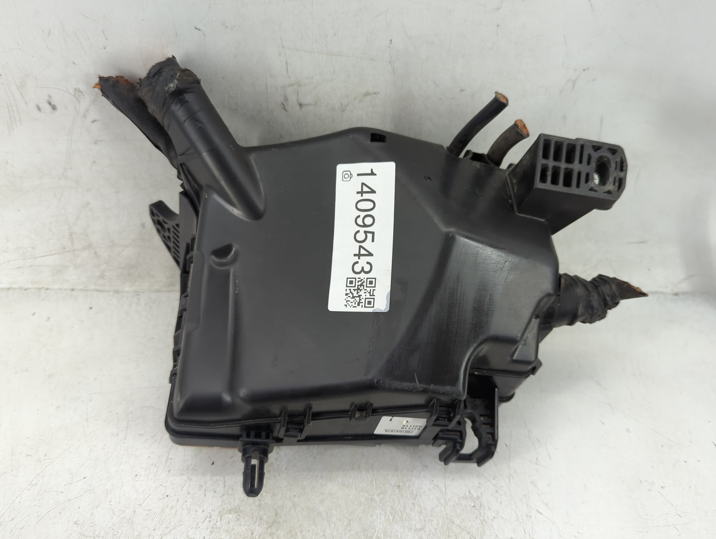 2019-2020 Hyundai Elantra Fusebox Fuse Box Panel Relay Module P/N:91260 F2270 Fits Fits 2019 2020 OEM Used Auto Parts - Oemu