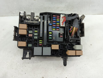 2019-2020 Hyundai Elantra Fusebox Fuse Box Panel Relay Module Fits Fits 2019 2020 OEM Used Auto Parts