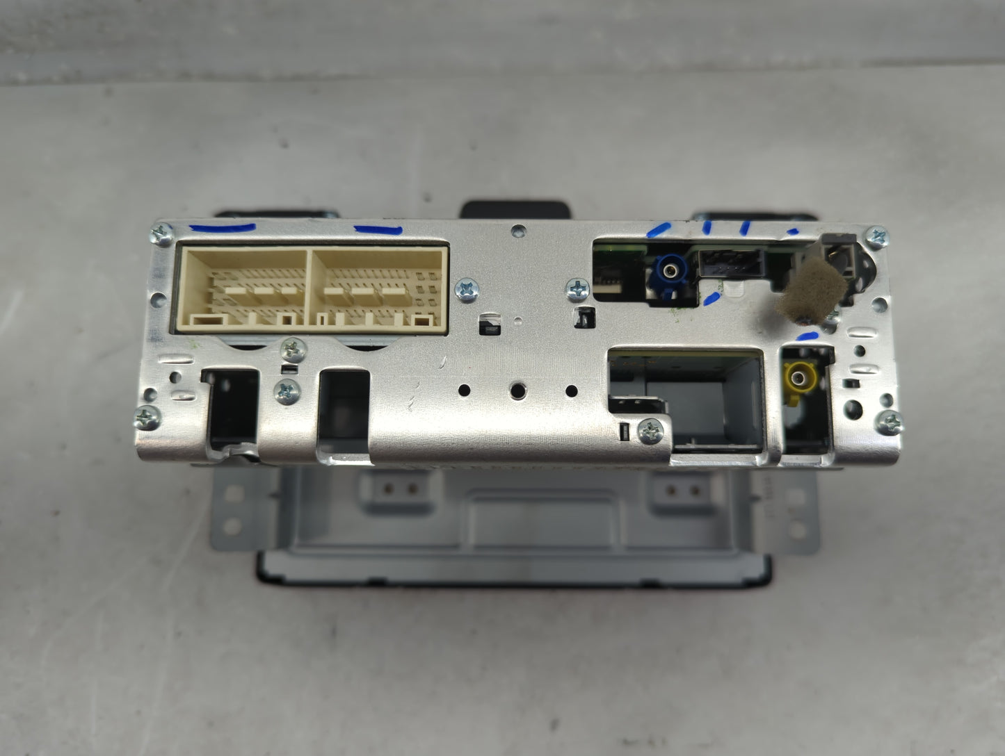 2019-2020 Hyundai Elantra Radio AM FM Cd Player Receiver Replacement P/N:96160-F2UA0SSH Fits Fits 2019 2020 OEM Used Auto Pa