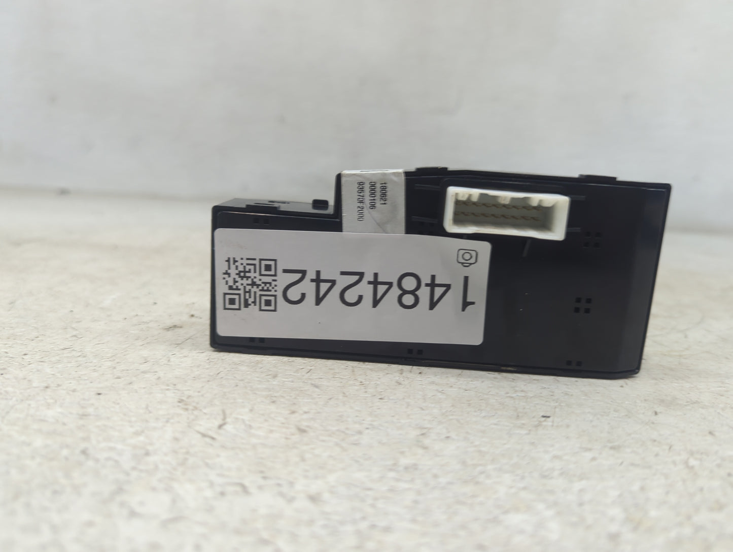 2017-2020 Hyundai Elantra Master Power Window Switch Replacement Driver Side Left P/N:935702F200 180N21 Fits OEM Used Auto P