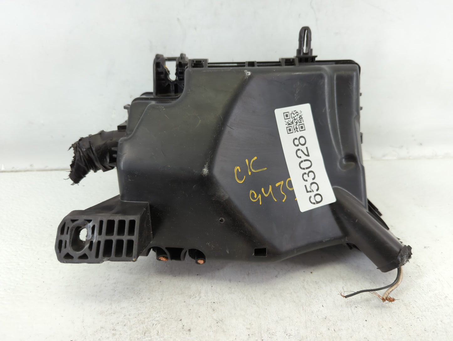 2019-2020 Hyundai Elantra Fusebox Fuse Box Panel Relay Module P/N:91956-F2025 Fits Fits 2019 2020 OEM Used Auto Parts - Oemu